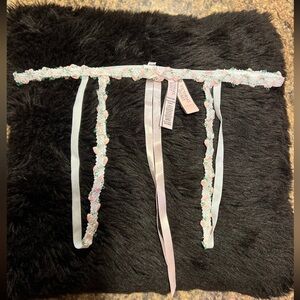 Victoria’s Secret Dream Angels Cheekini Crotchless Panty Small